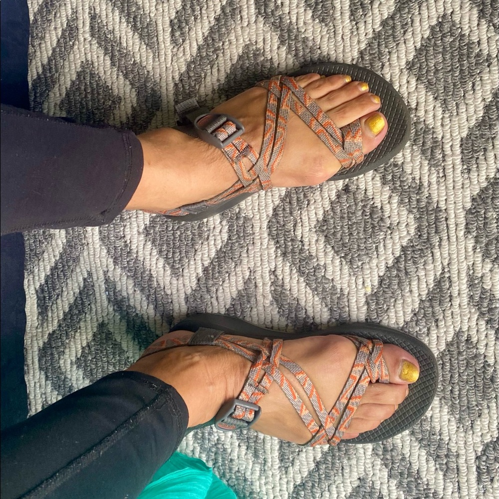 Cutest Walking / Hiking / River / Water Shoes Ever — Chacos Z/CLOUD X2 Sandals 6